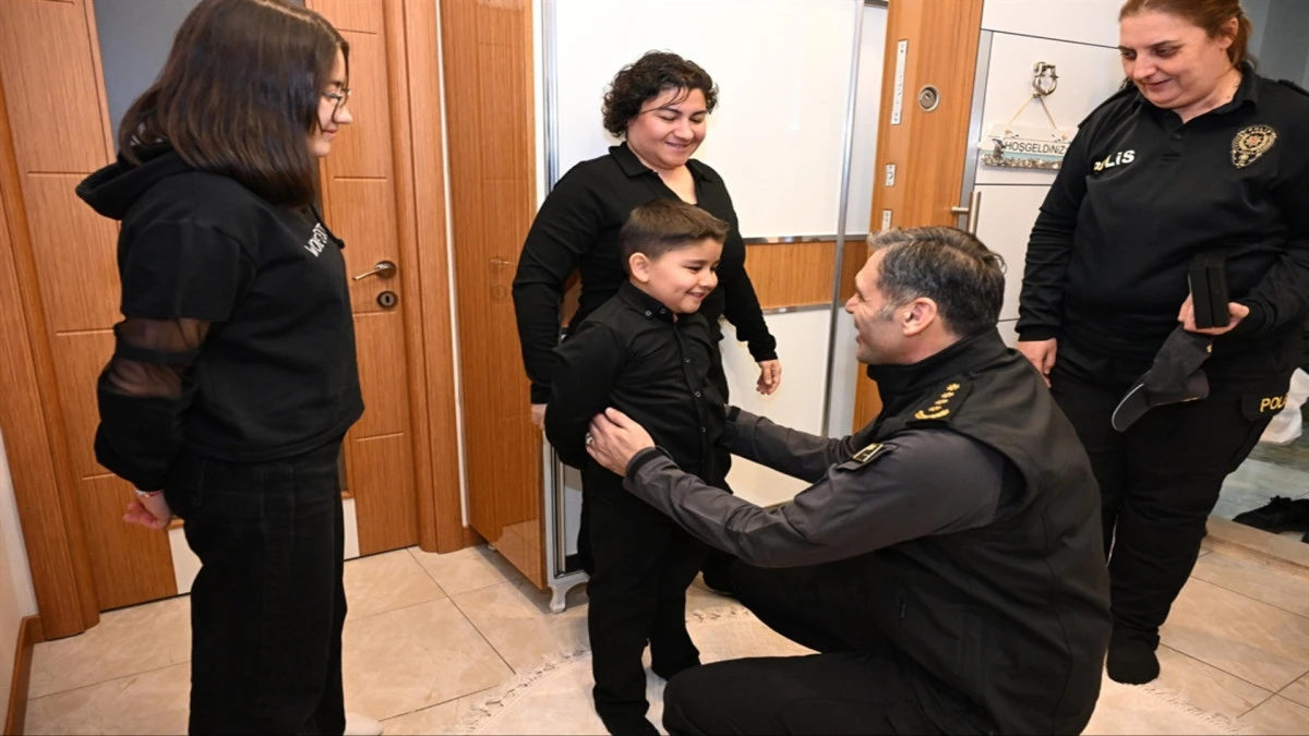 Vefa ve Gurur Bir Arada: Emniyet M&uuml;d&uuml;r&uuml; Aydın&rsquo;dan Şehit Emaneti Can&rsquo;a Doğum G&uuml;n&uuml; S&uuml;rprizi 