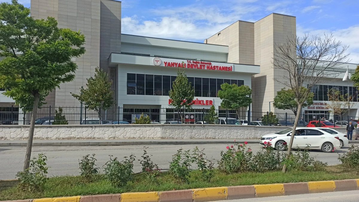 Yahyalı&rsquo;da mantar zehirlenmesi ş&uuml;phesi: 12 kişi hastaneye kaldırıldı