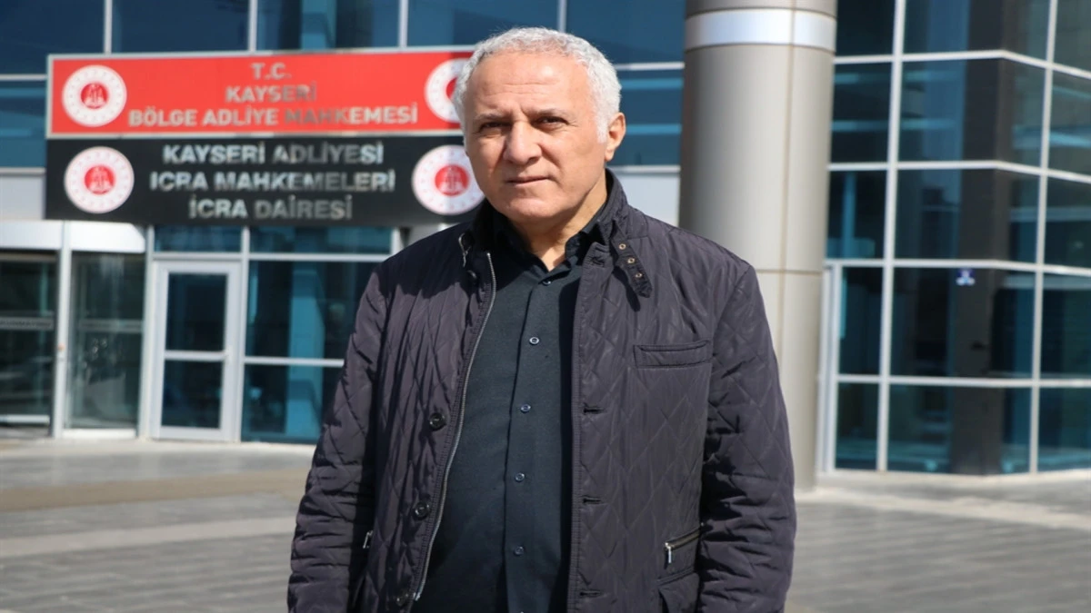 Yaptıramadığı 12 dişi i&ccedil;in doktor icraya verdi evine ve aracına haciz geldi 