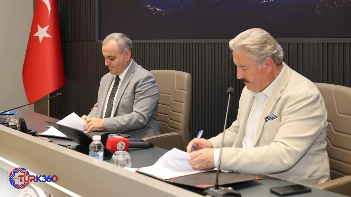 Yerli ve milli ilk meteoroloji uydusu KAY-SAT i&ccedil;in Melikgazi Belediyesi&rsquo;nde iş birliği protokol&uuml; imzalandı 