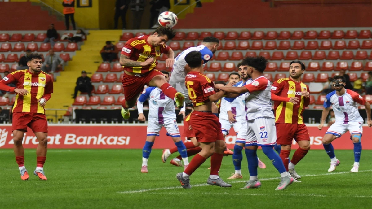 Ziraat Türkiye Kupası 3. Tur mücadelesinde Zecorner Kayserispor, RHG Enertürk Enerji Stadyumu’nda 3. Lig ekibi Niğde Belediyesi Spor Kulübü’nü konuk etti. Sarı-kırmızılılar, rakibini 1-0 mağlup ederek adını bir üst tura yazdırdı. 