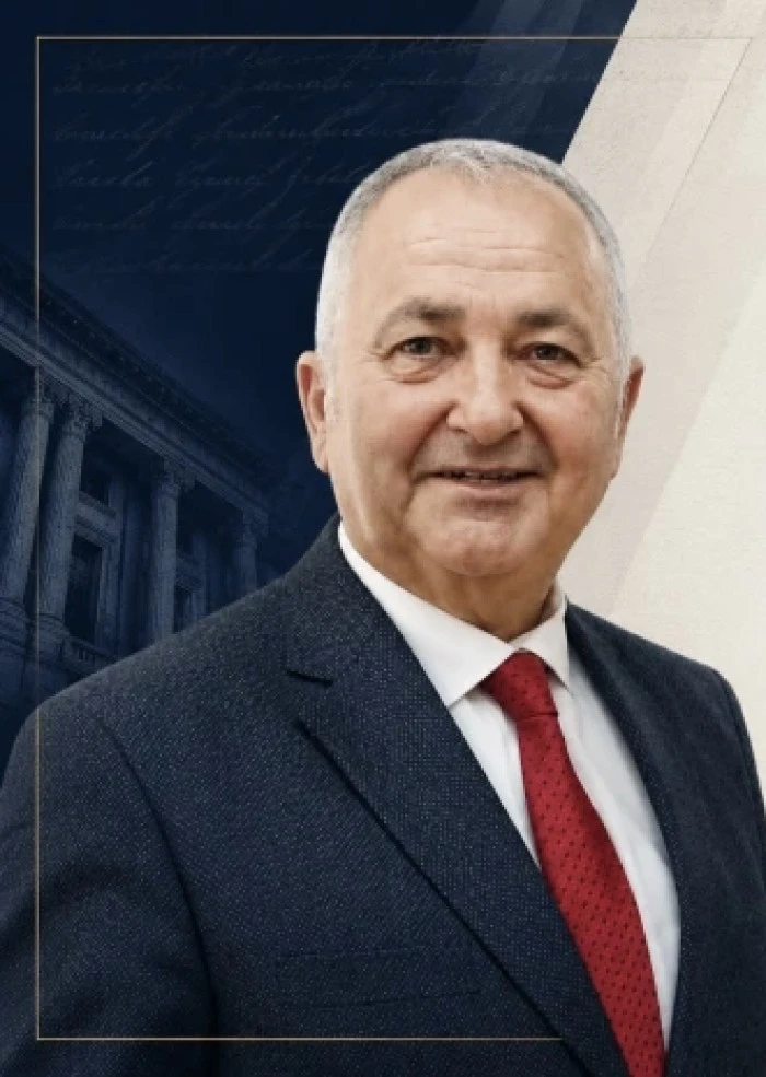 İlhan İŞMAN 