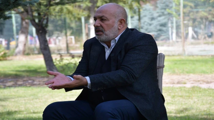 Kayserispor Başkanı &Ccedil;amlı&rsquo;dan Onugkha&rsquo;ya sert s&ouml;zler: Kayseri&rsquo;nin sokaktaki iti ondan daha değerli 